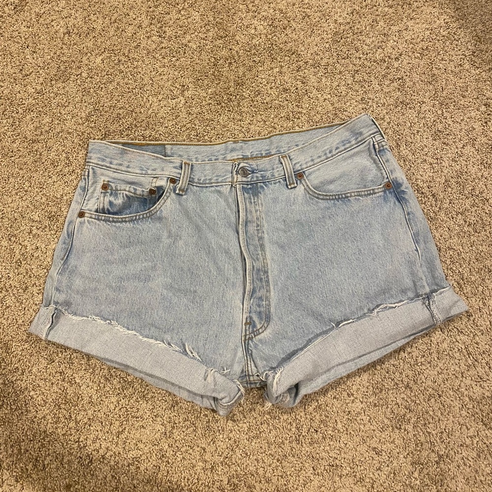 Levi’s shorts